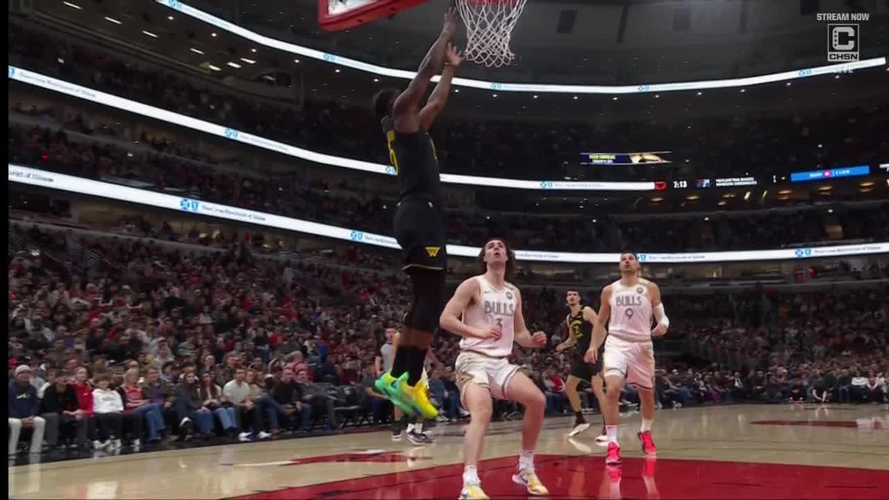 Jimmy Butler's first basket with Warriors is an alley-oop jam