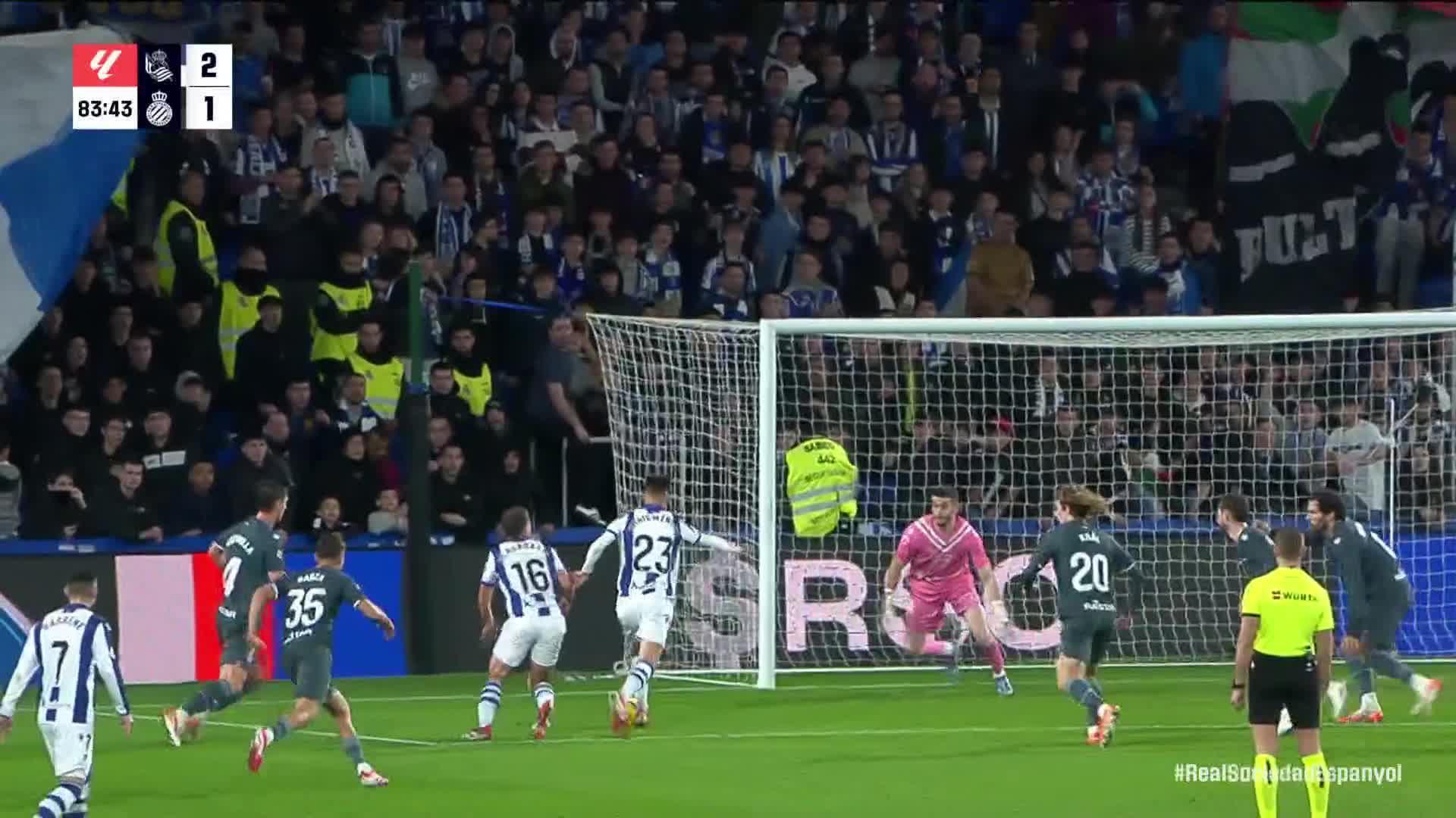 Brais Méndez scores winning goal for Real Sociedad