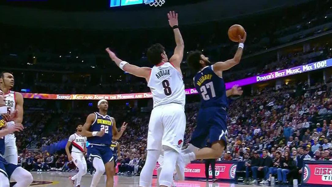 Jamal Murray gets friendly roll on circus layup
