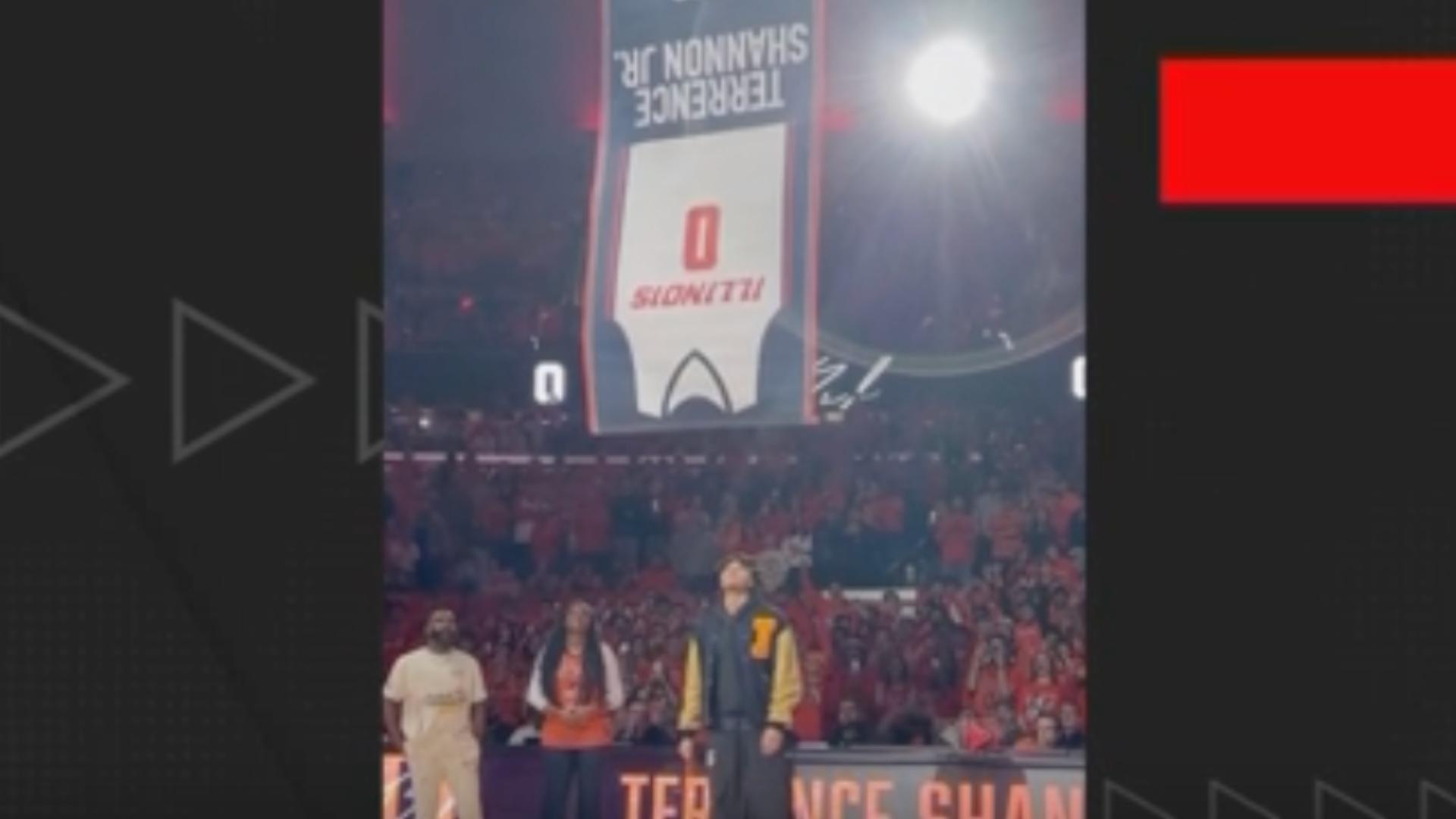 Whoops! Terrence Shannon Jr.'s Illinois jersey ceremony doesn't go as planned