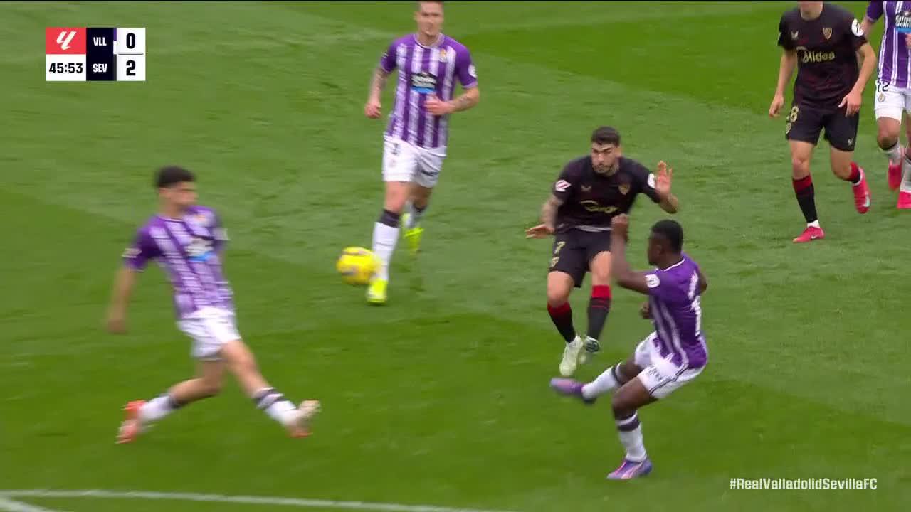 Real Valladolid vs. Sevilla - Game Highlights