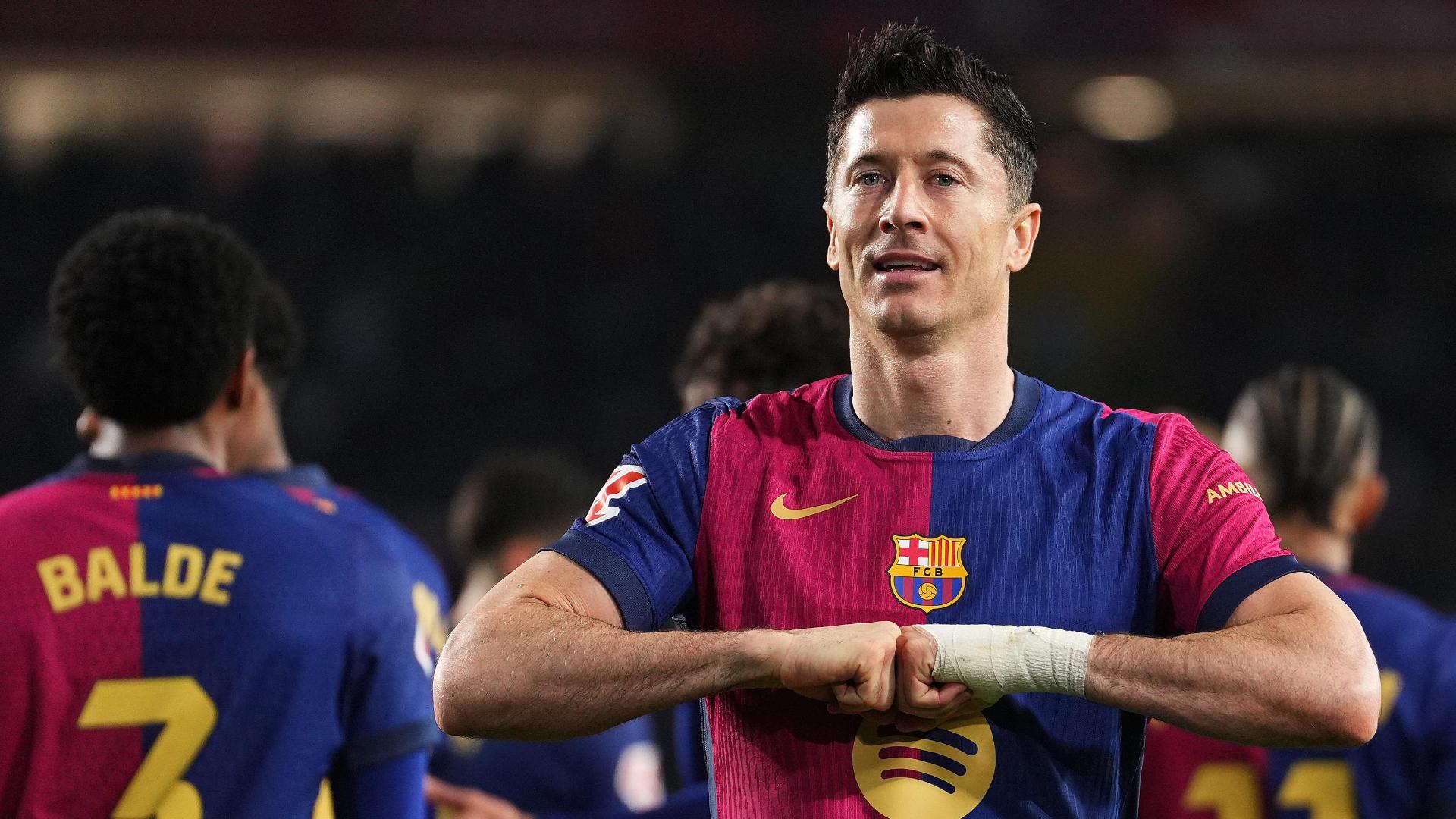 Lewandowski's penalty sends Barca back to top of LaLiga