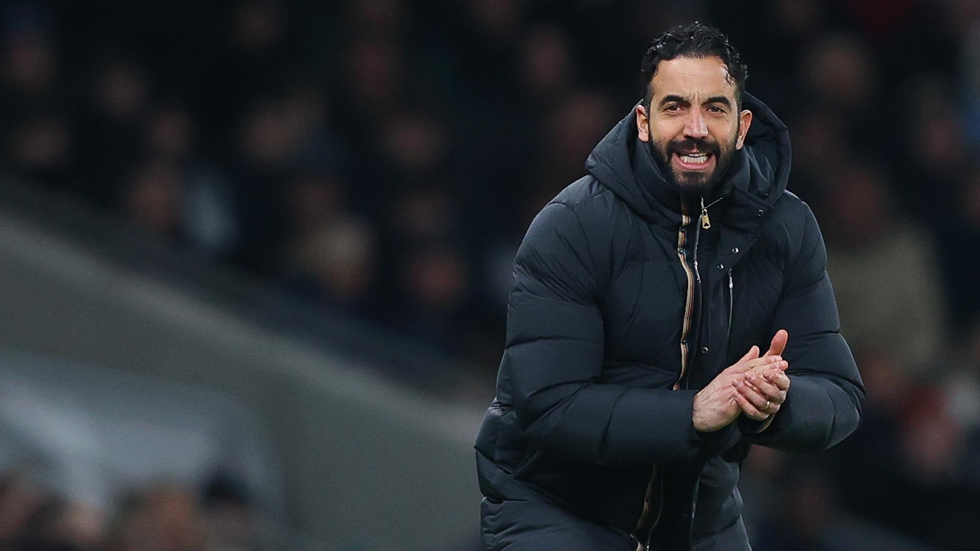 Should Manchester United prioritise the cup competitions?