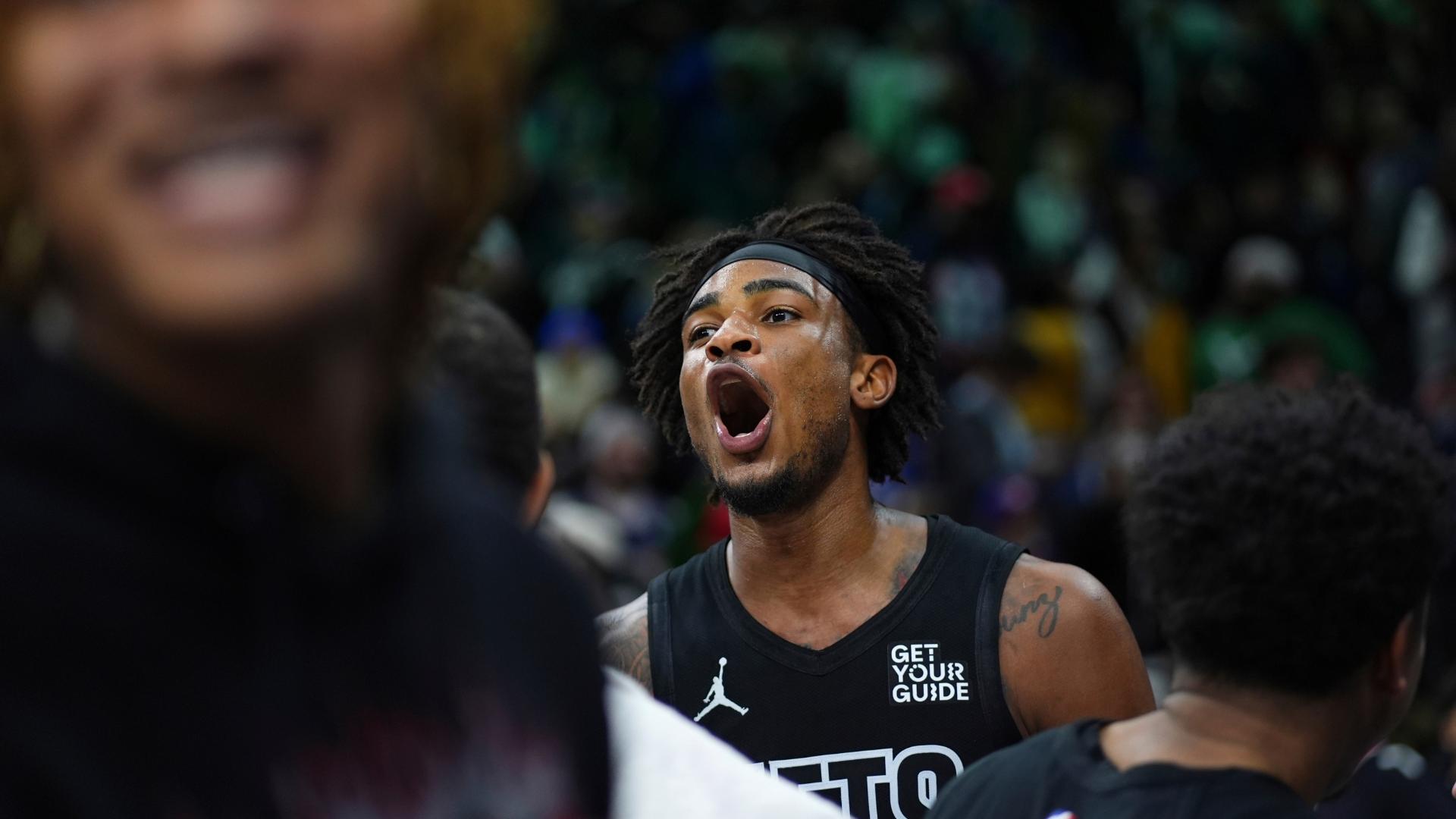 Nic Claxton's putback bucket wins it at the buzzer for the Nets