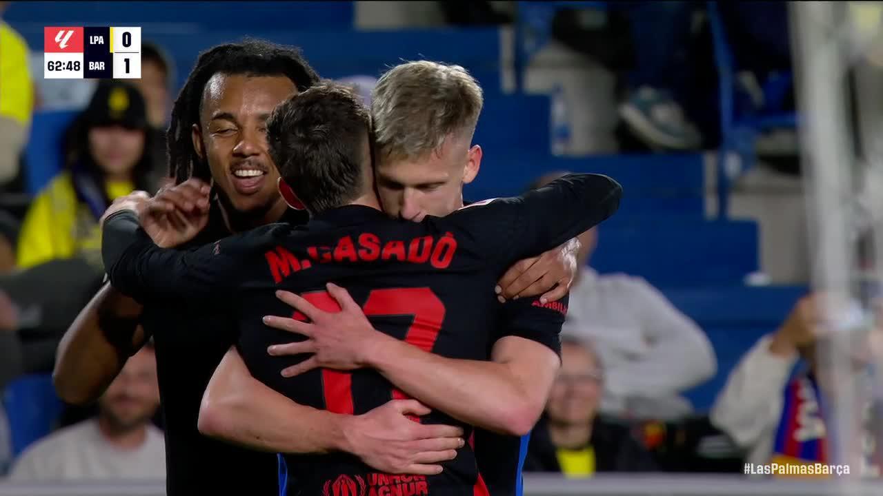 Dani Olmo finds the breakthrough for Barça