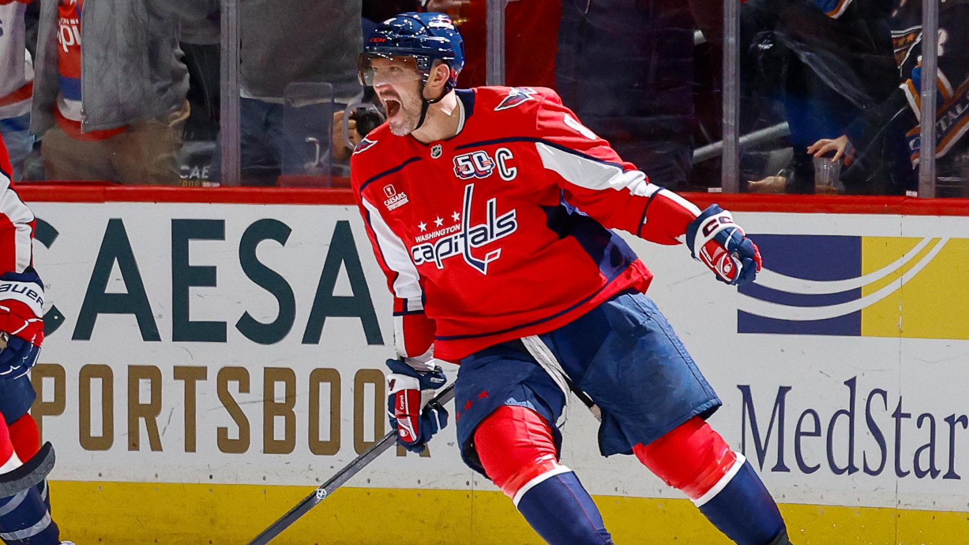 Ovechkin scores goal No. 880