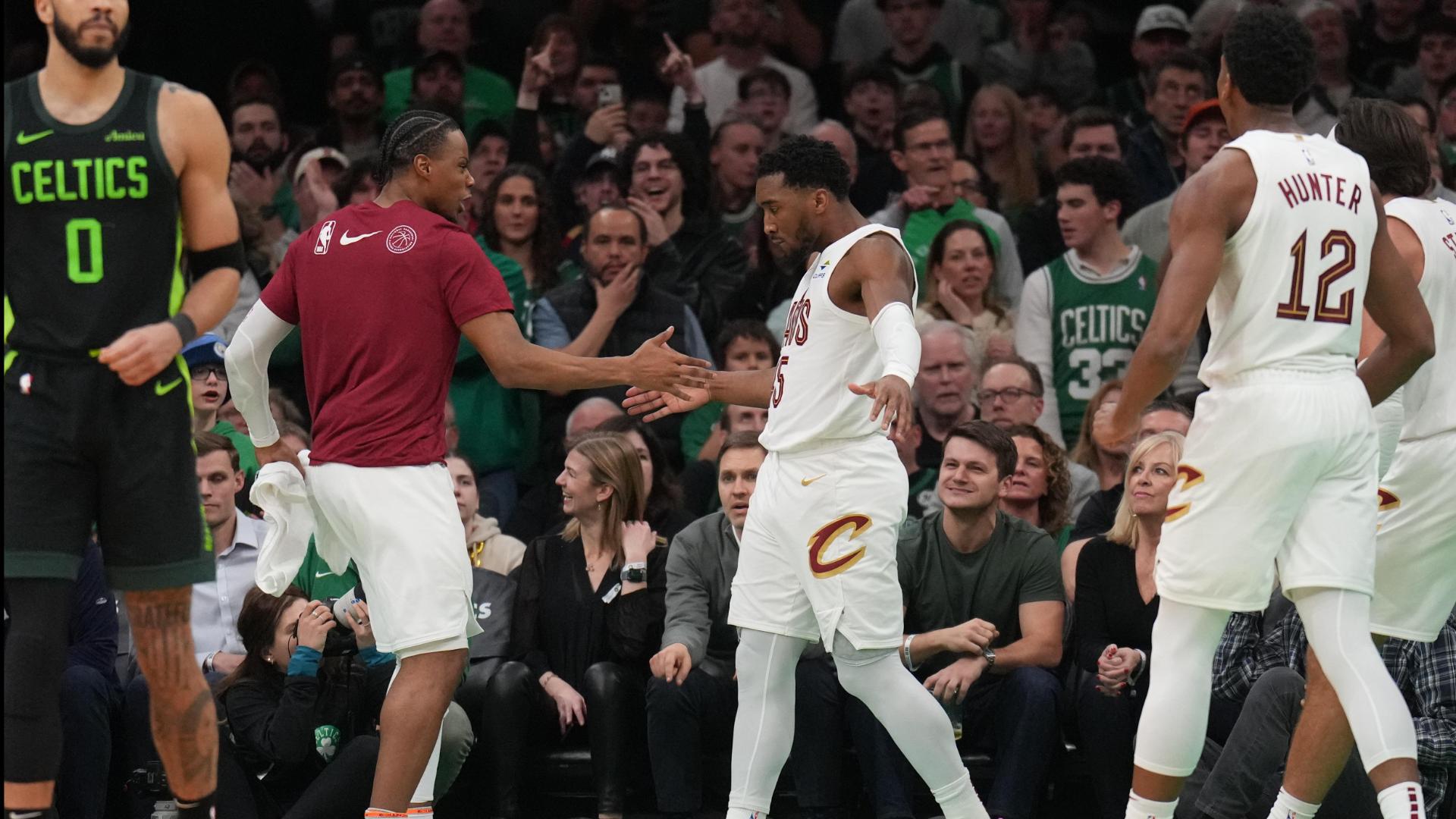 Cavs stun Celtics behind Mitchell's 41-point performance