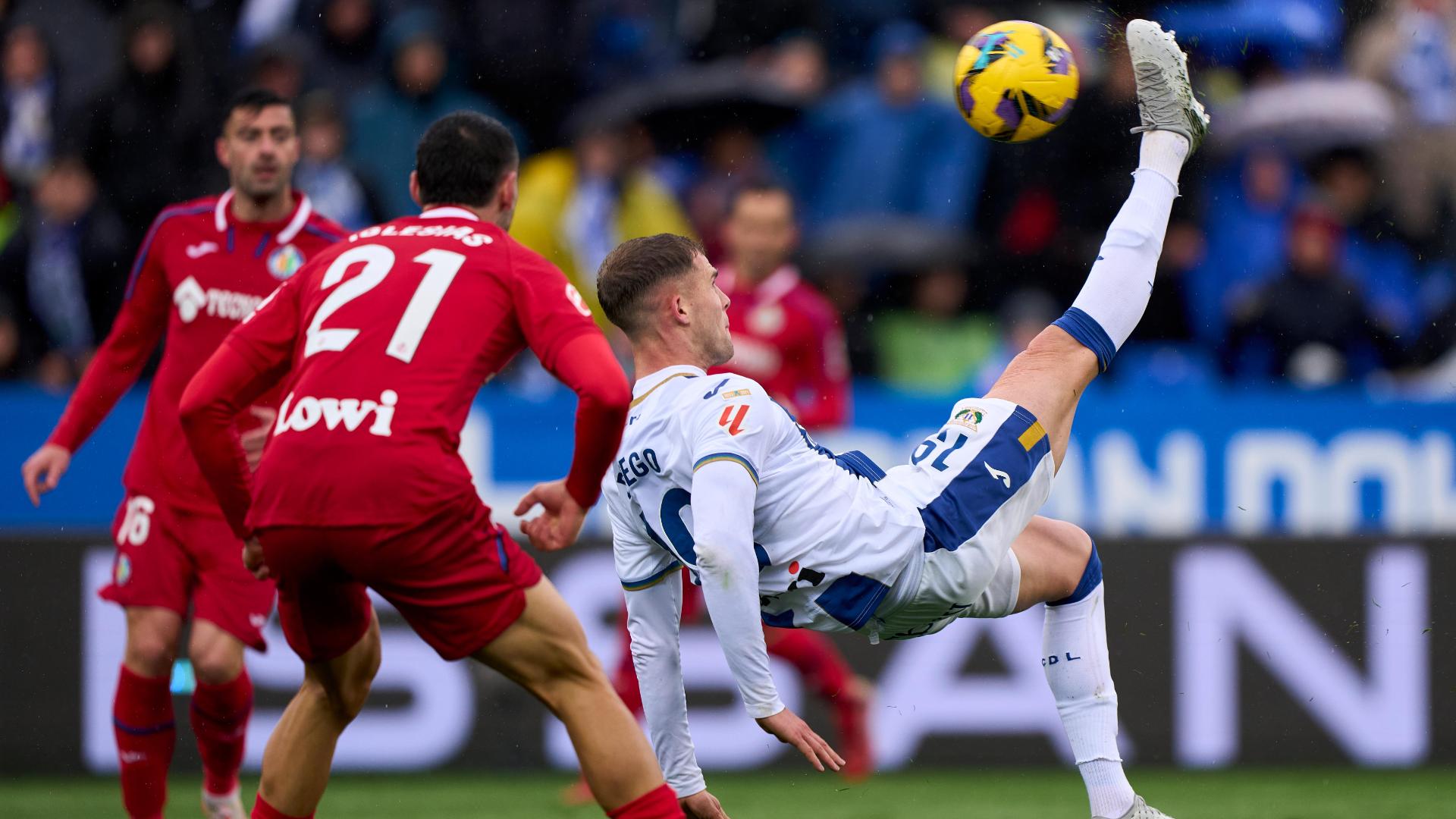 Diego Garcia's incredible bicycle kick in added time wins it for Leganes