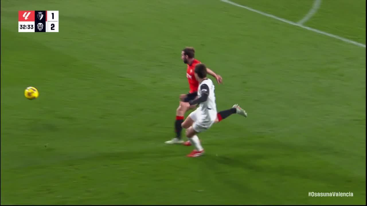 Sadiq Umar slots in the goal for Valencia