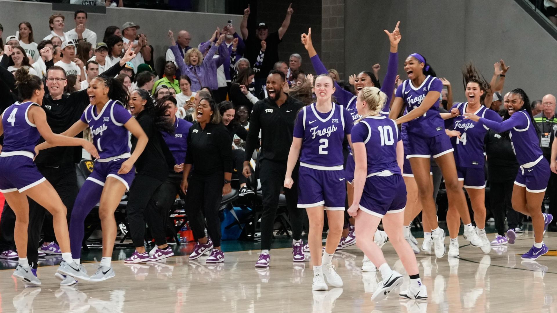 TCU hangs on at buzzer to win program's first Big 12 title