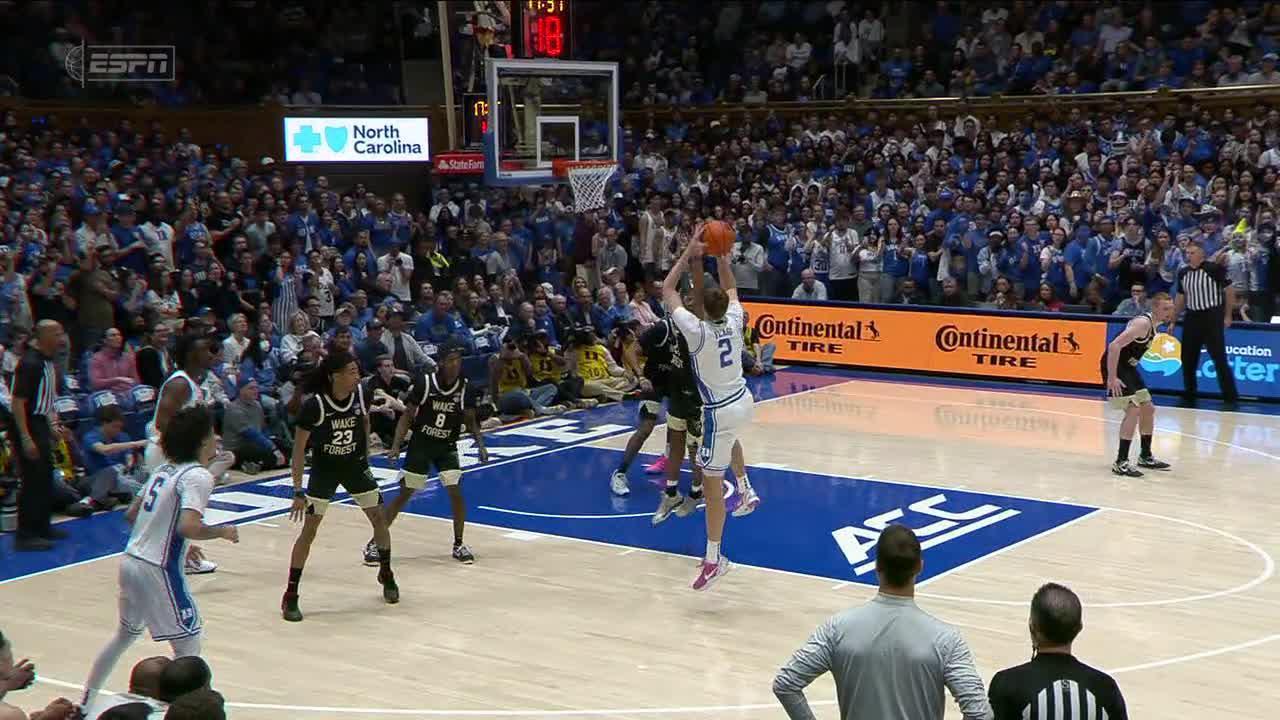 Duke's Cooper Flagg hits a 'Dirk-like' fadeaway jumper