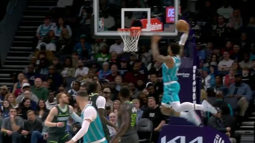 Miles Bridges throws down a big slam
