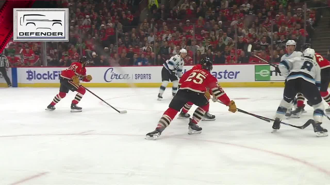 Spencer Knight makes a massive glove save for Chicago