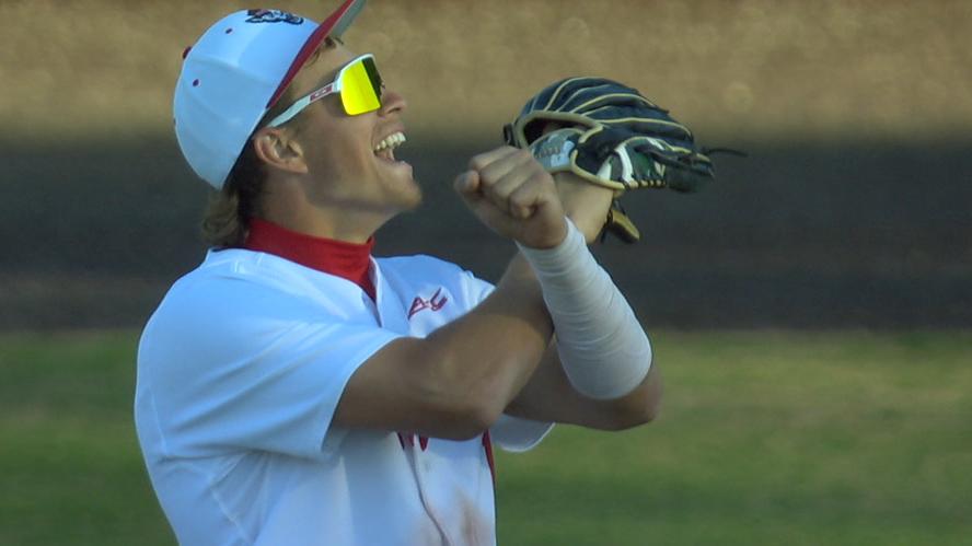 NC State's Ty Head makes a sensational catch to rob a home run