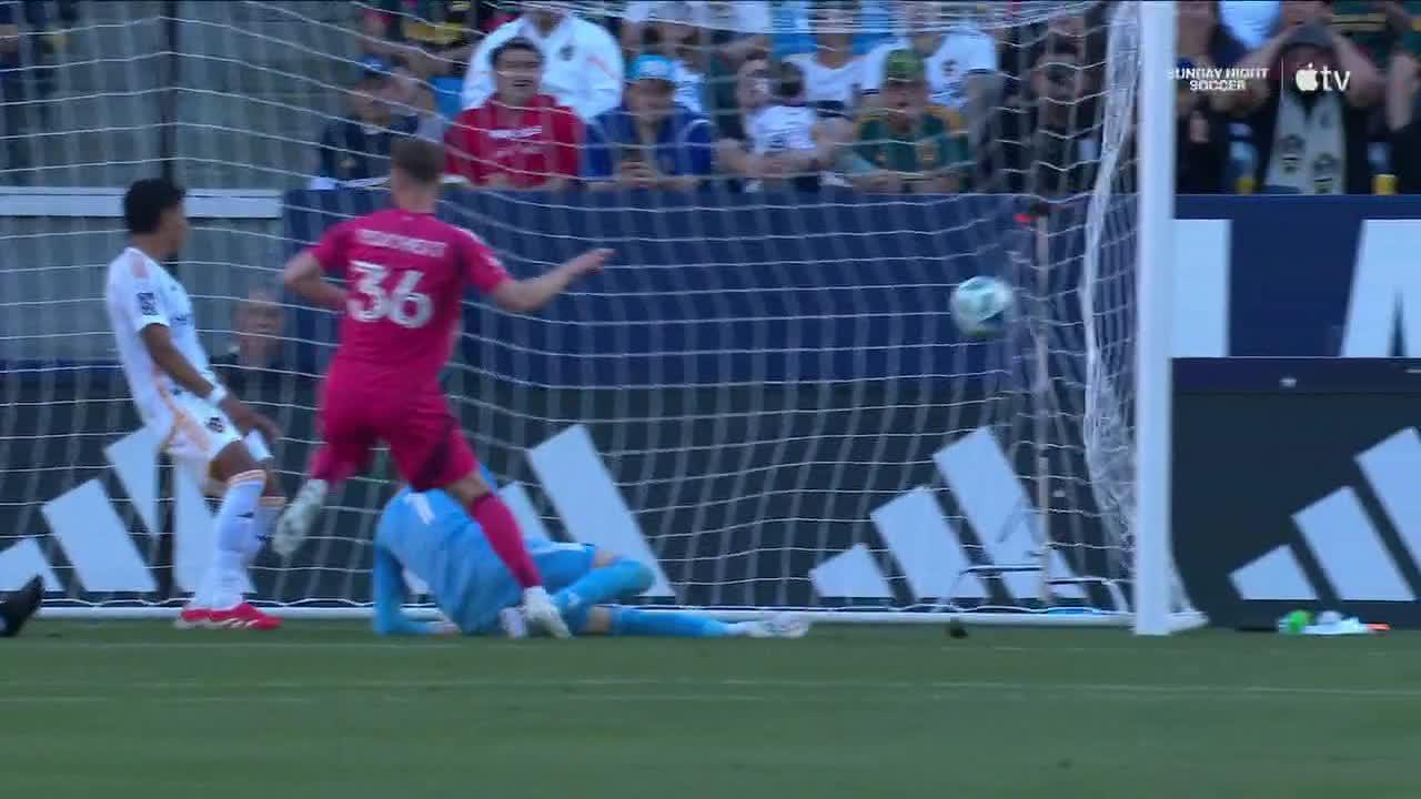 St. Louis' Cedric Teuchert scores off the corner kick deflection