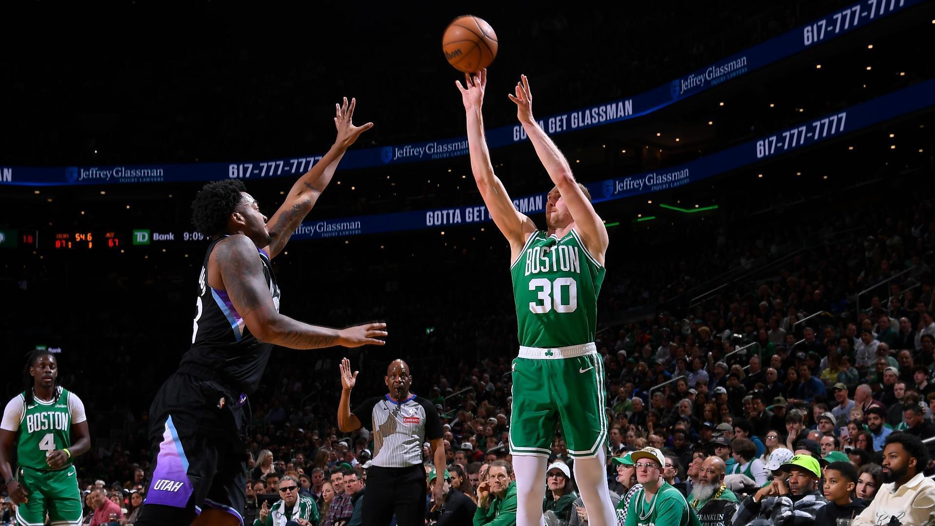 Sam Hauser makes Celtics history with seven 3s in a quarter