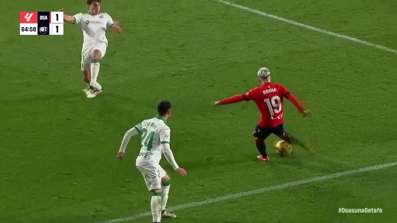 David Soria makes a great save