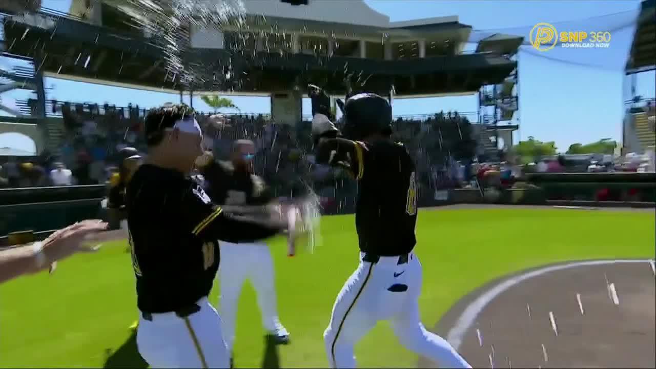 Javier Rivas walks it off for the Pirates in the 9th