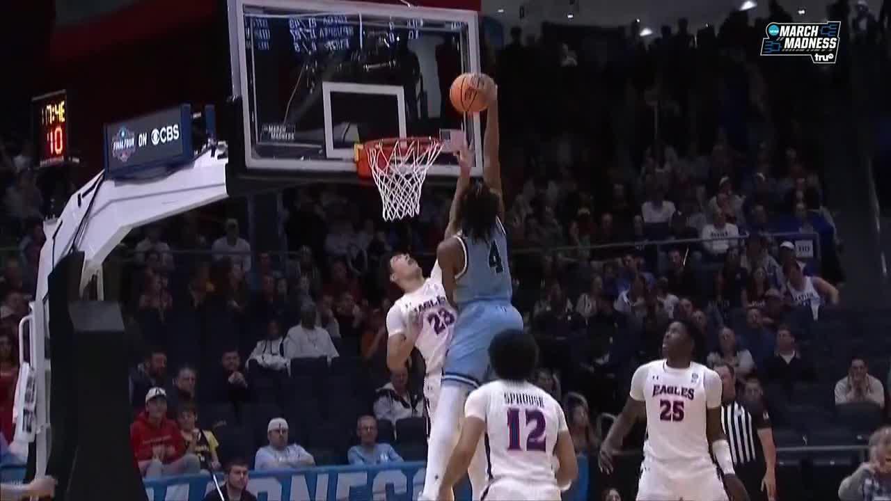 Dola Adebayo throws down poster slam for Mount St. Mary's