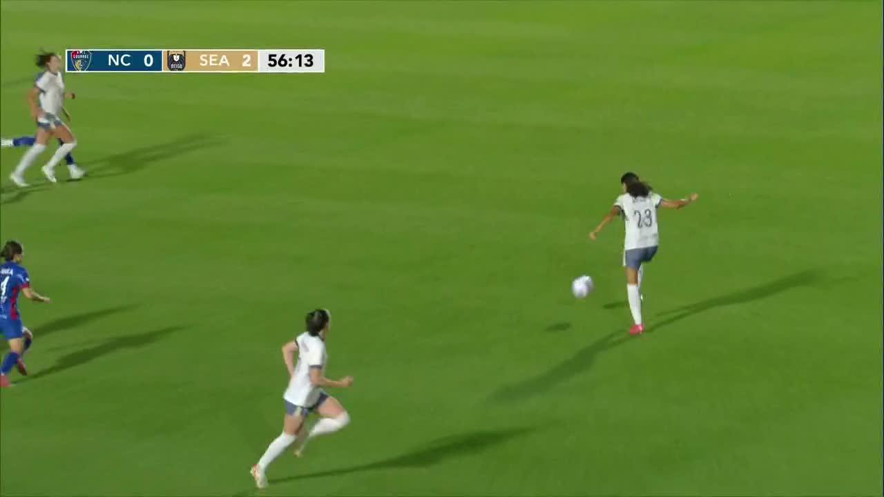 Jordyn Bugg comes out of nowhere for incredible goal outside the box