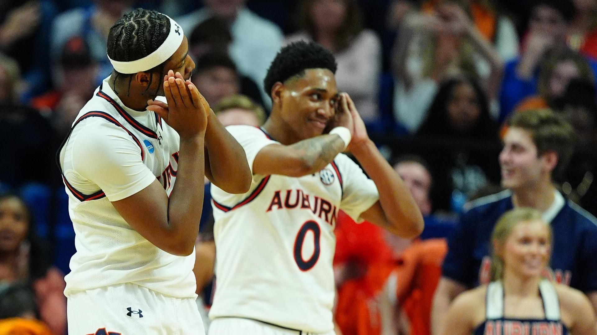 Denver Jones hits 'night-night' celly after clutch and-1