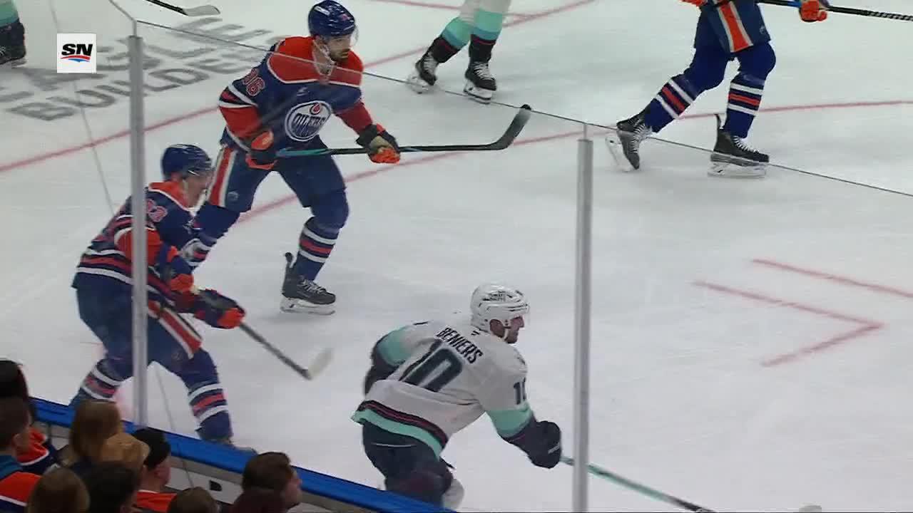 Ryan Nugent-Hopkins finishes his hat trick for Oilers