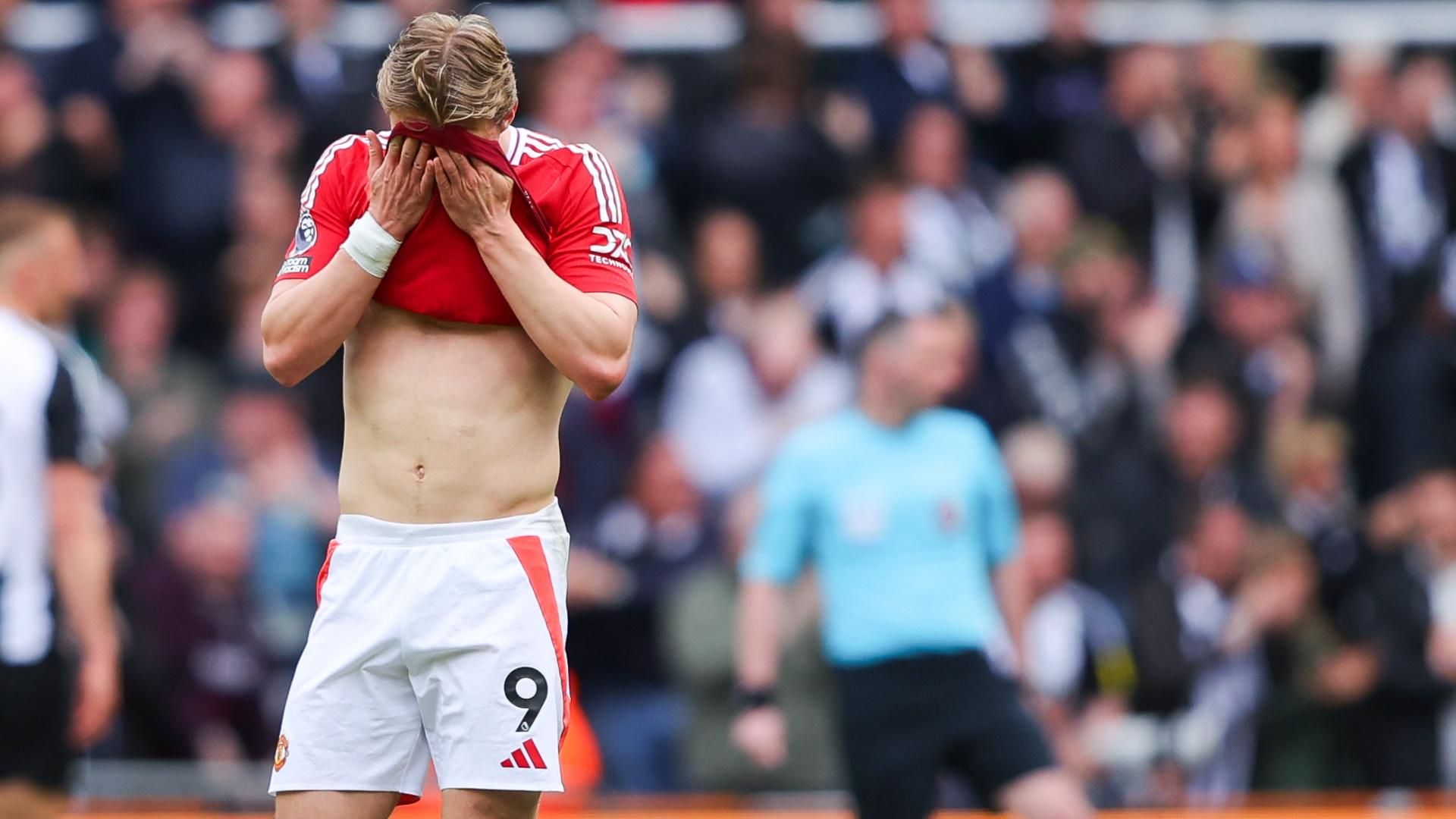 Should Man United move on from Rasmus Højlund?