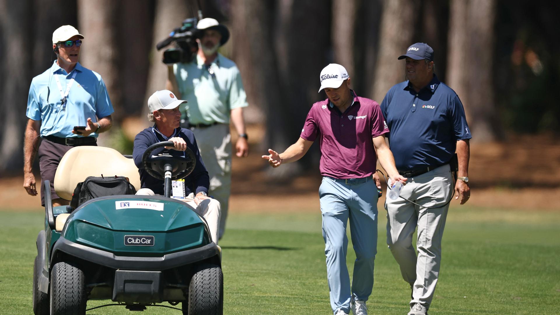Justin Thomas issued one-stroke penalty after slightly moving ball in bunker