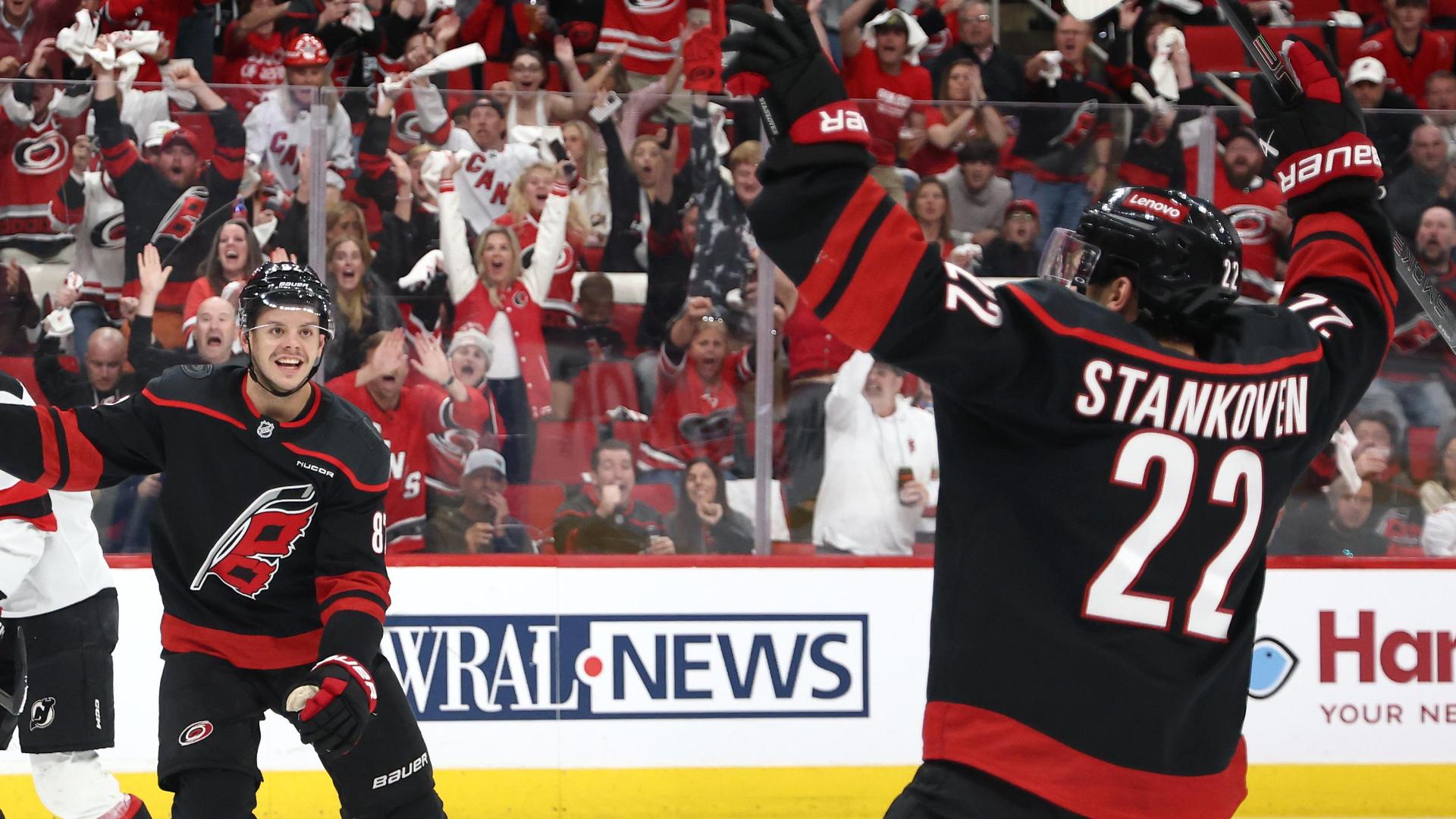 Hurricanes tie the Devils with 3 goals in less than 5 minutes