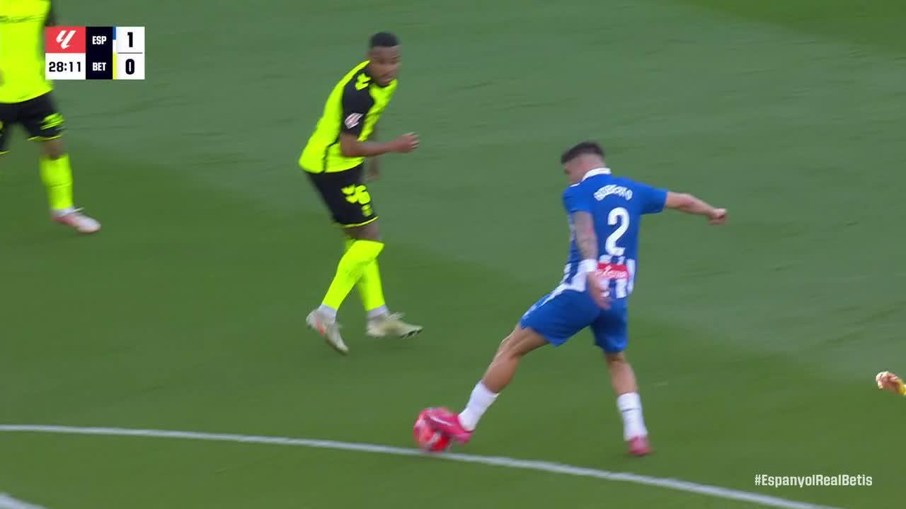 Roberto Fernández scores goal for Espanyol