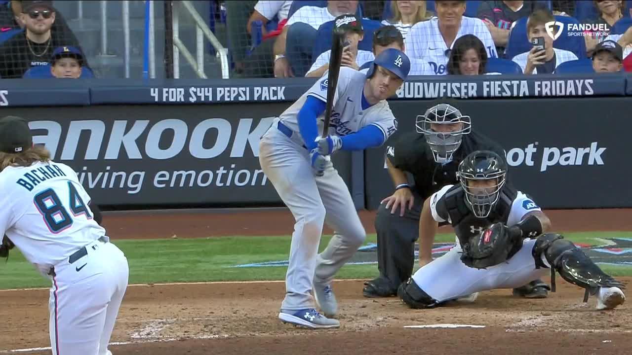 Freeman's triple scores 3 in the 7th