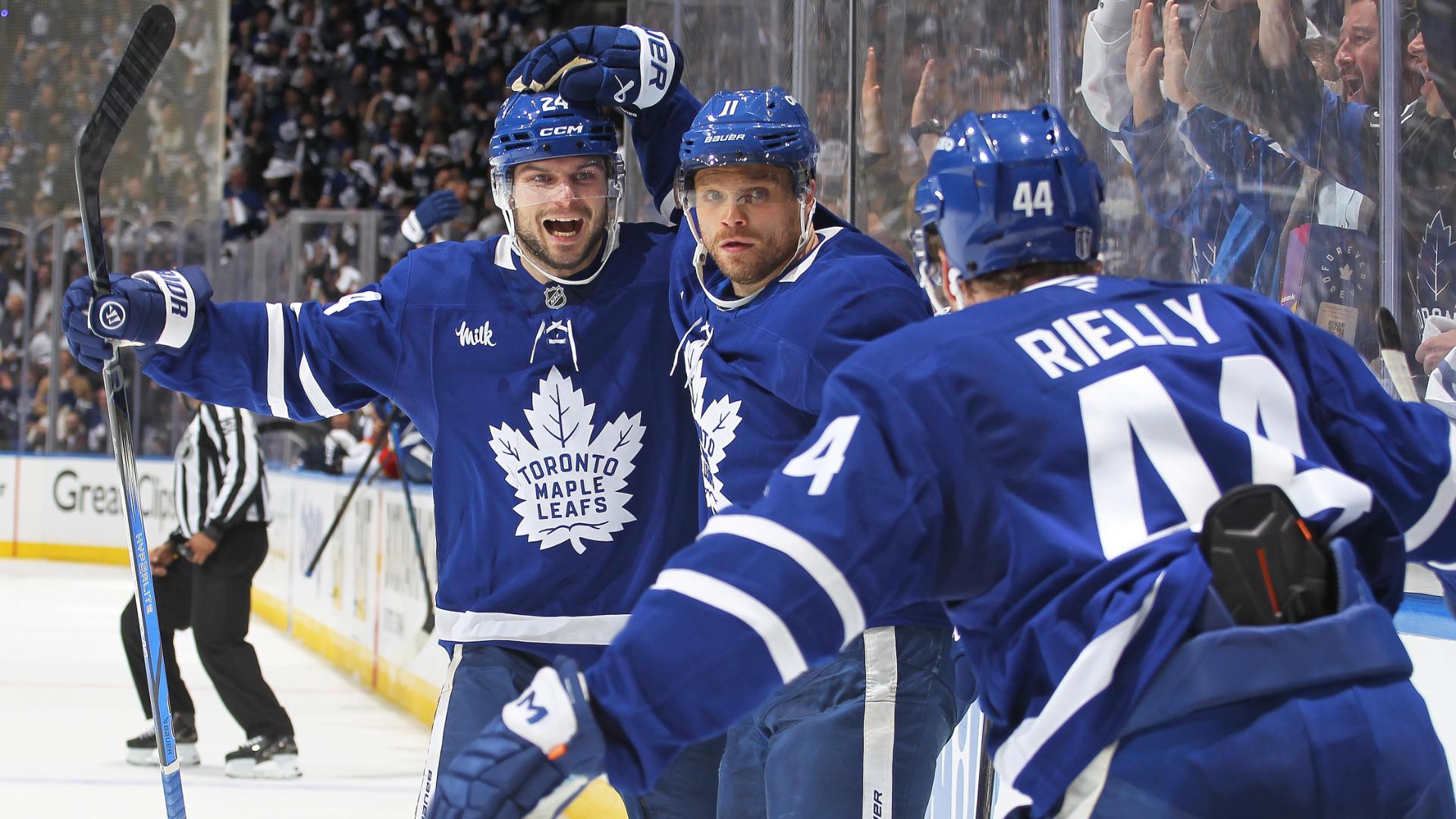 Max Domi slaps home a goal to give the Maple Leafs a lead