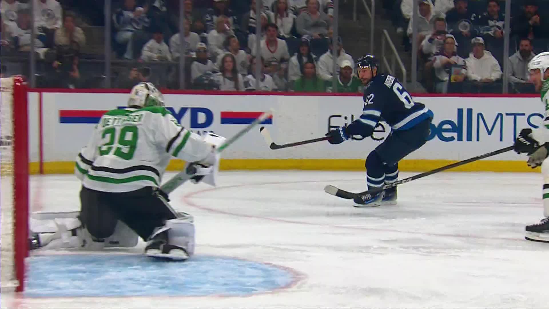 Nino Niederreiter fires home goal for the Jets