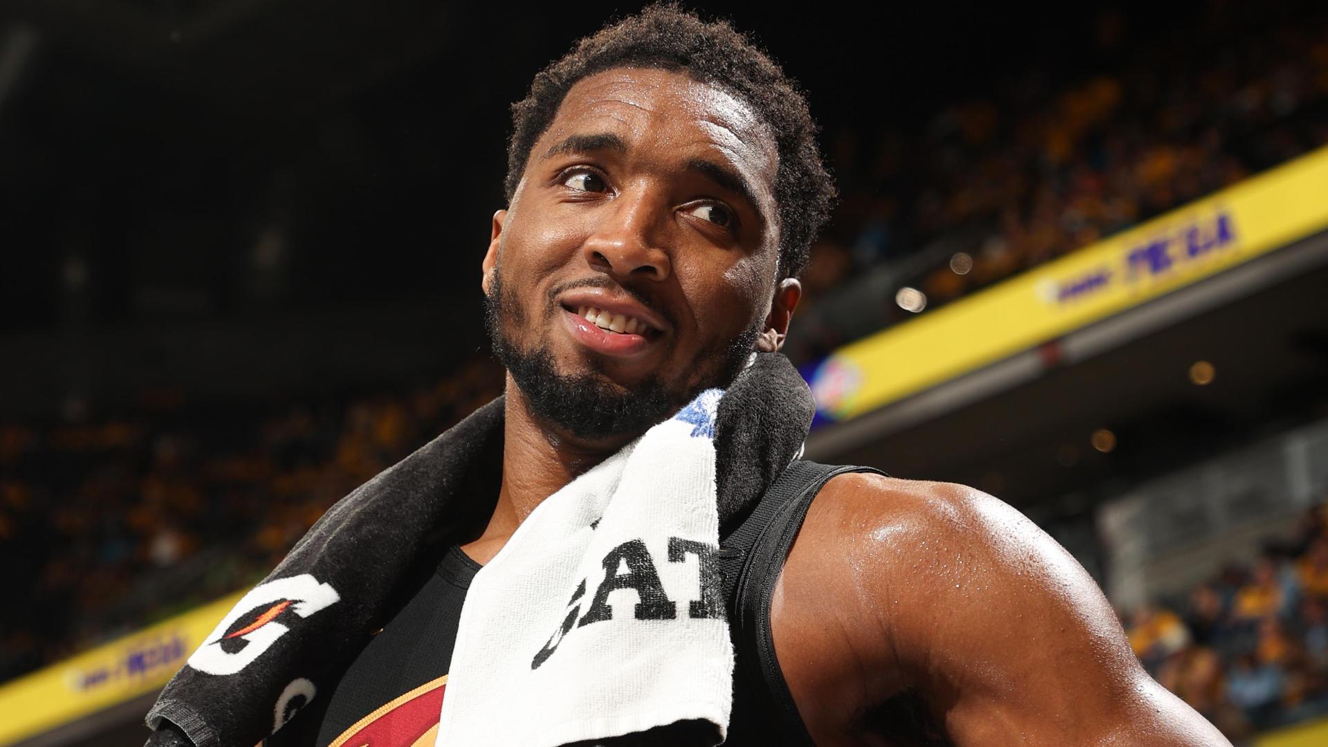 Donovan Mitchell drops 43 points to lead Cavs to Game 3 win
