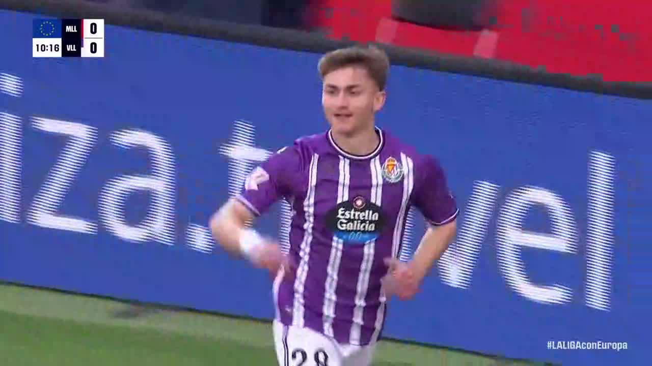 Ivan Cantalejo finds the back of the net for Real Valladolid