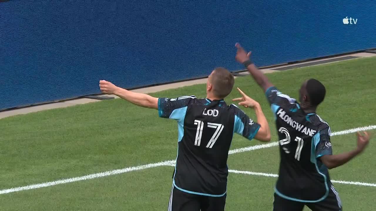 Minnesota United pull away with 2 goals in 2 minutes