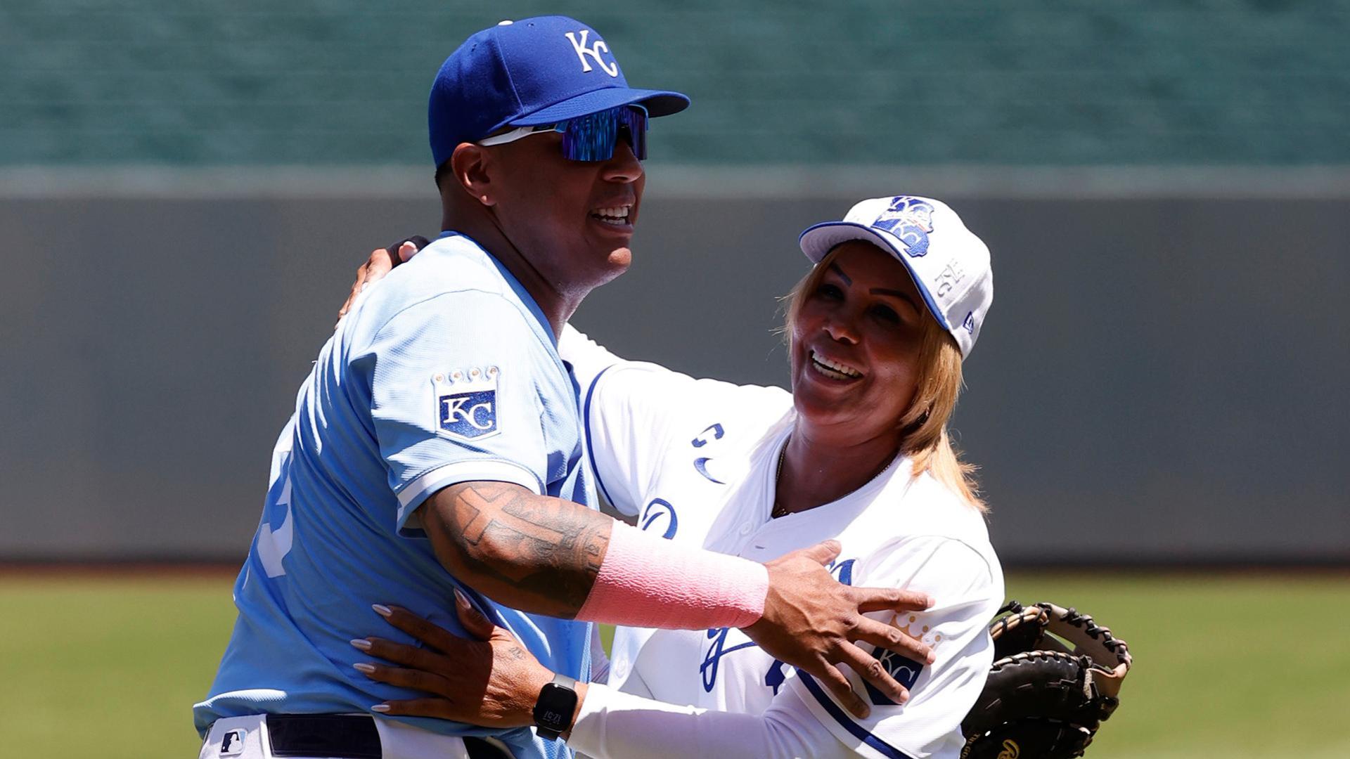 Salvador Perez all smiles after catching a strike from his mom