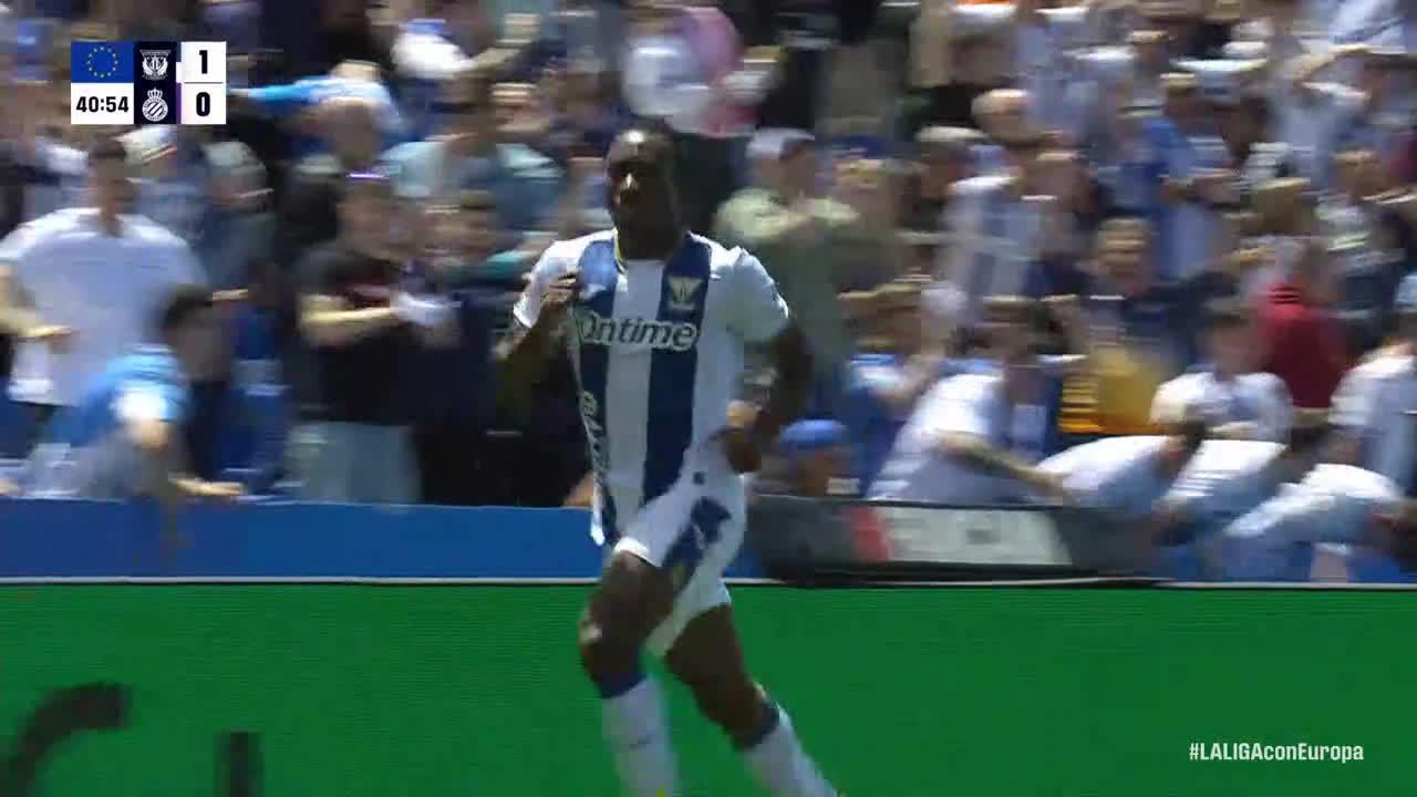 Yan Diomande scores in the 41'