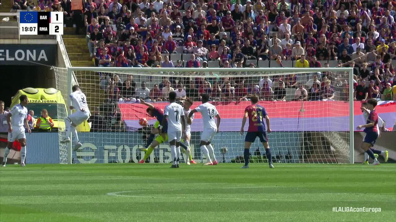 Eric García's header trims Barcelona's deficit