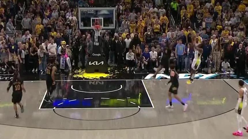Nesmith's buzzer-beater sends Pacers to half with 41-point lead