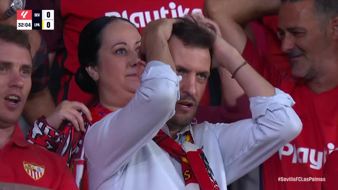 Dinko Horkas makes a great save