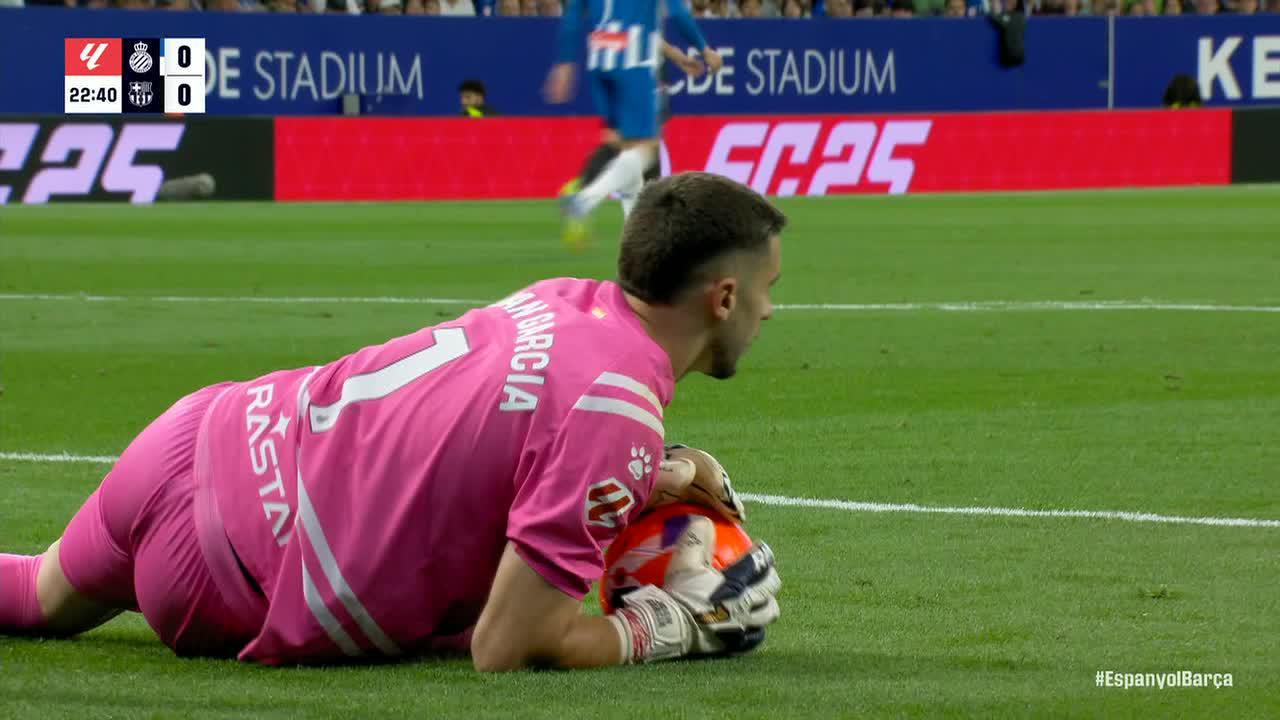 Joan Garcia makes a great save