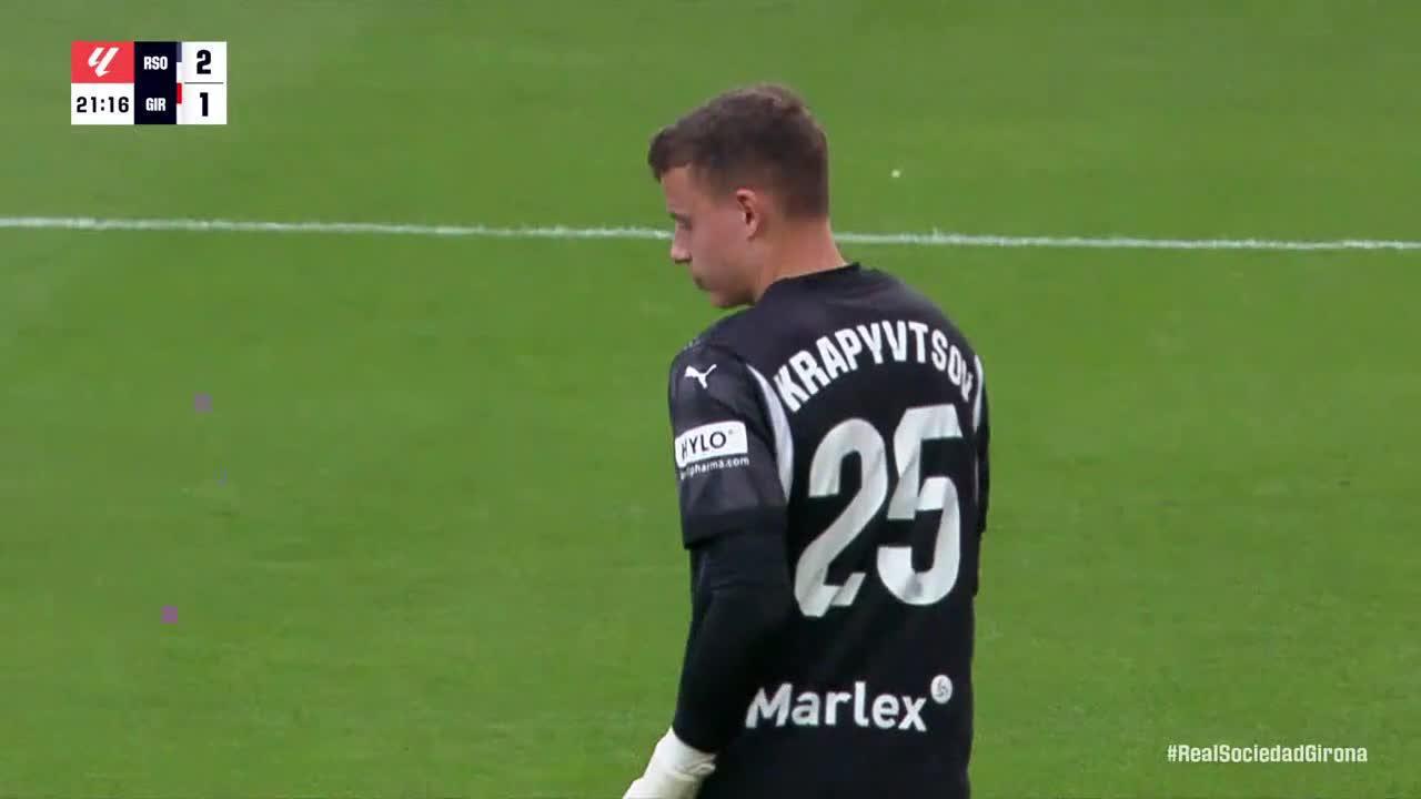 Krapyvtsov Vladyslav makes a great save