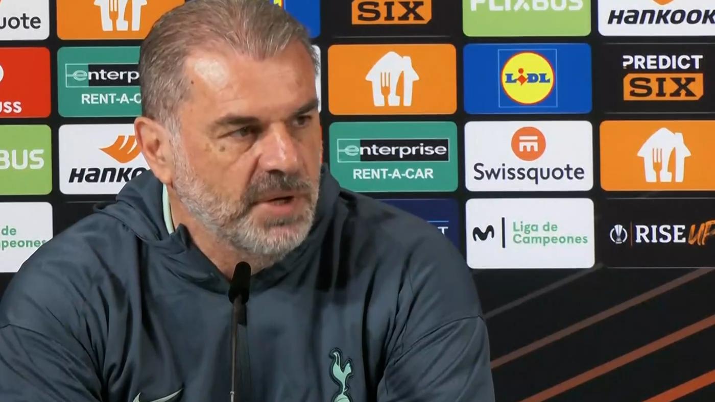 Postecoglou bites back at journalist for 'hero or clown' headline