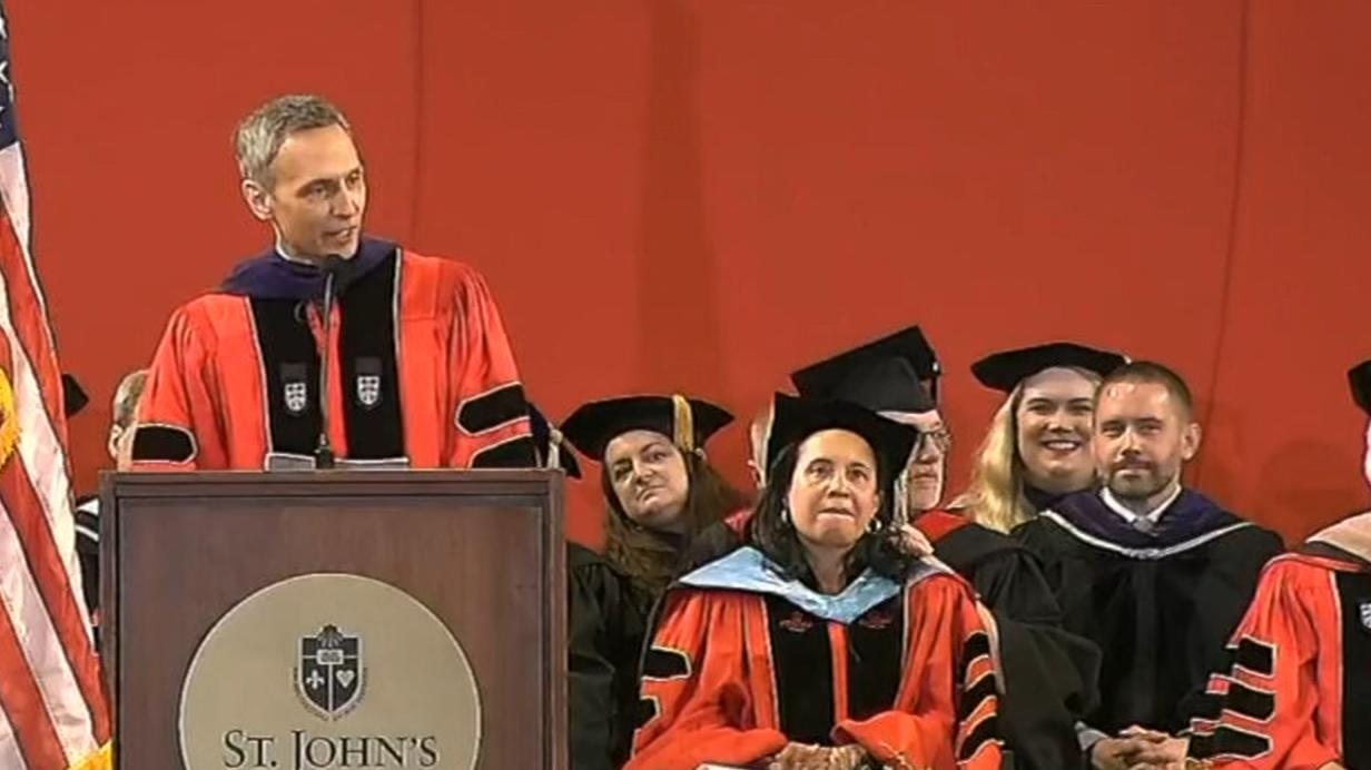 ESPN chairman Jimmy Pitaro surprises St. John's grad with Knicks tickets