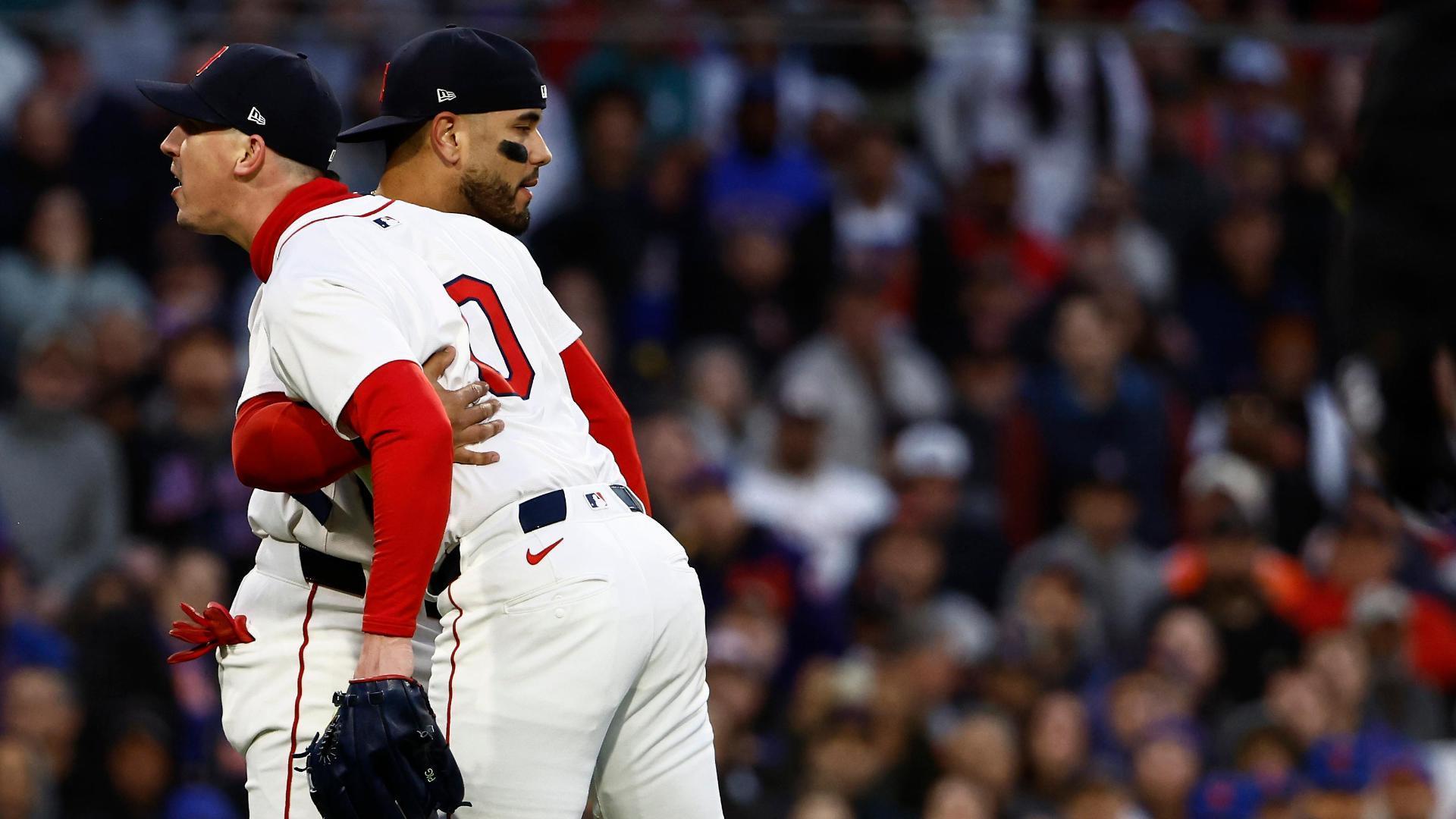 Buehler, Cora ejected in 3rd inning for arguing