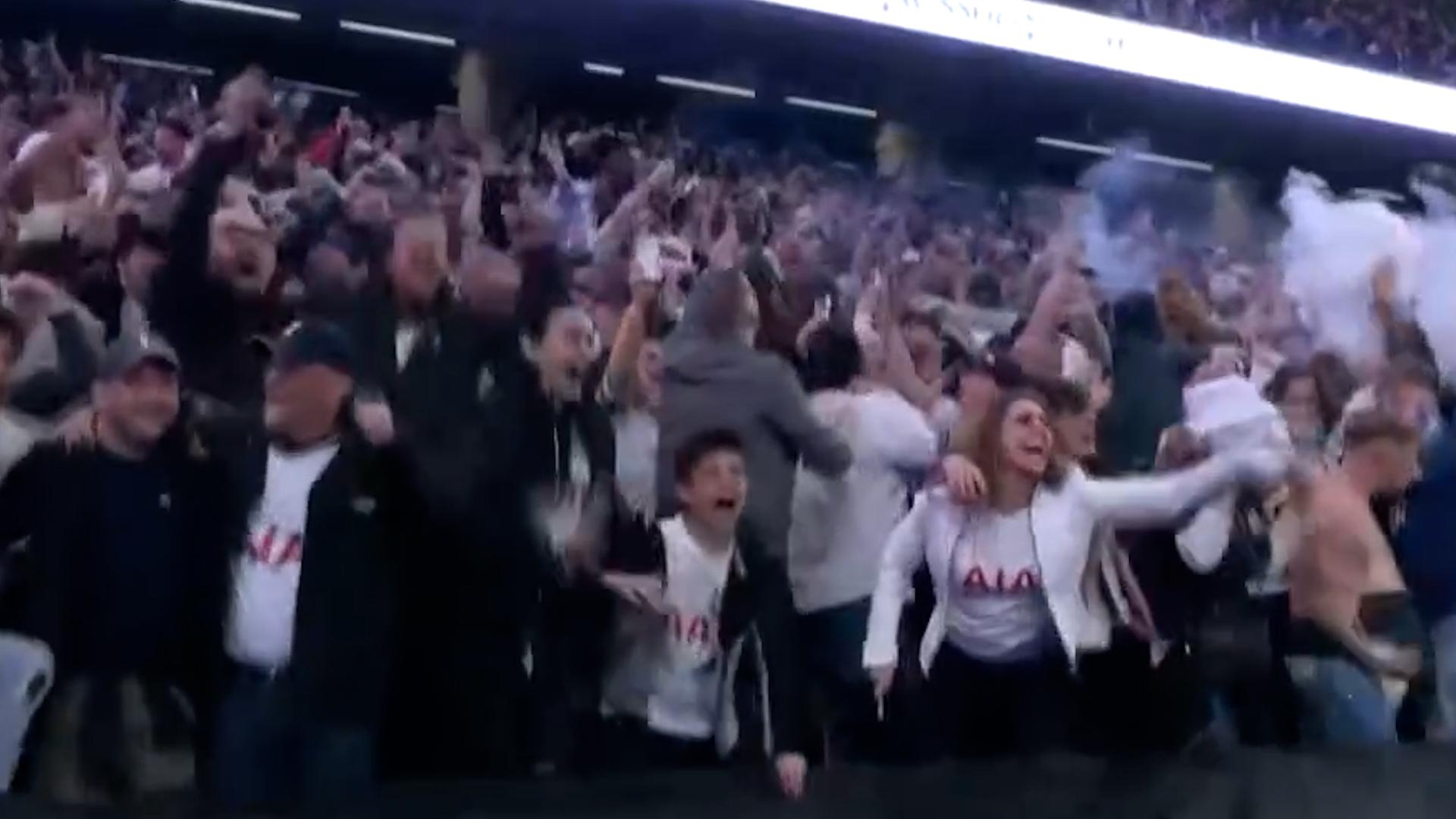 Tottenham Hotspur Stadium erupts at full-time of Europa League final