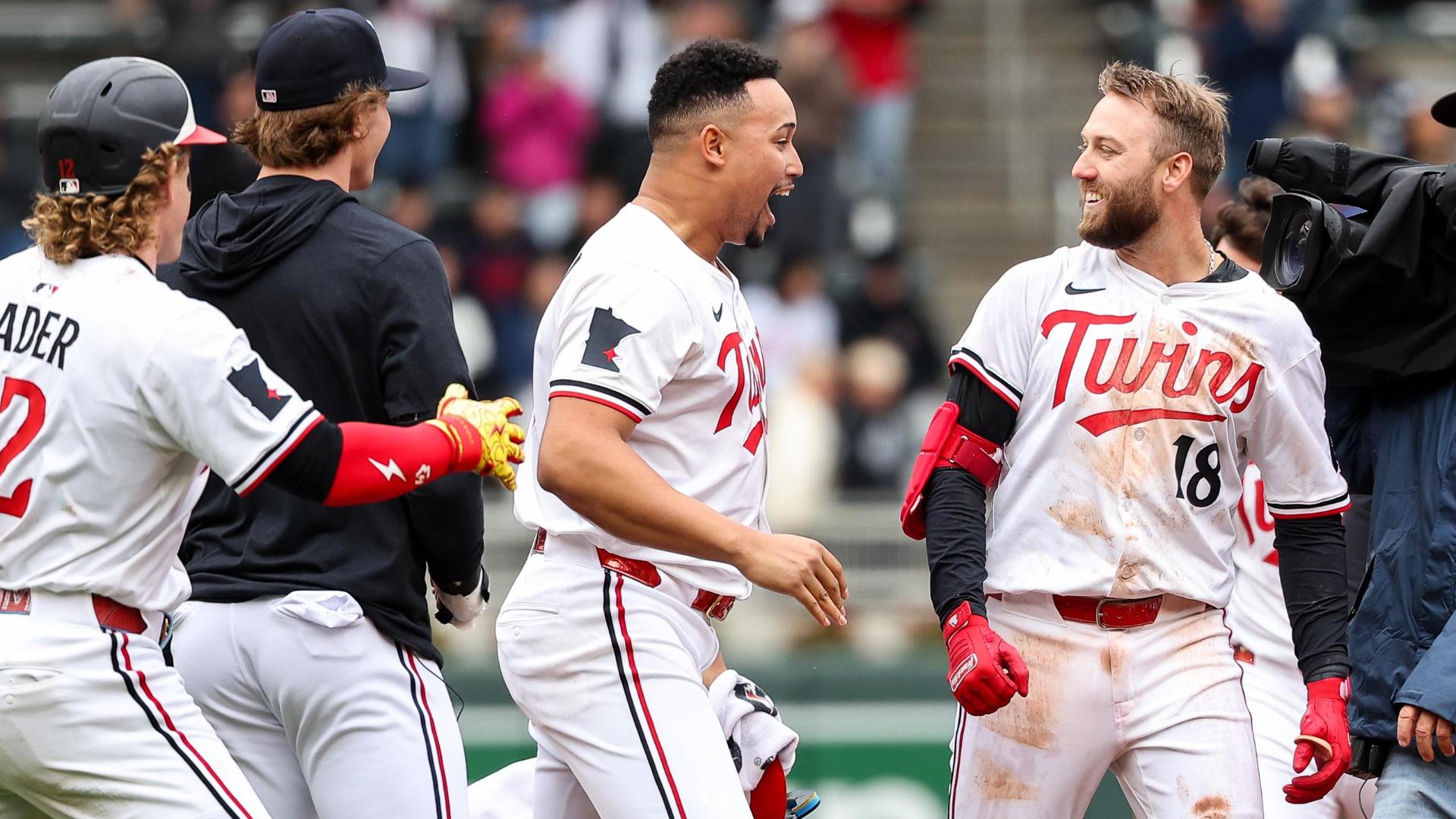 Kody Clemens walks it off for the Twins