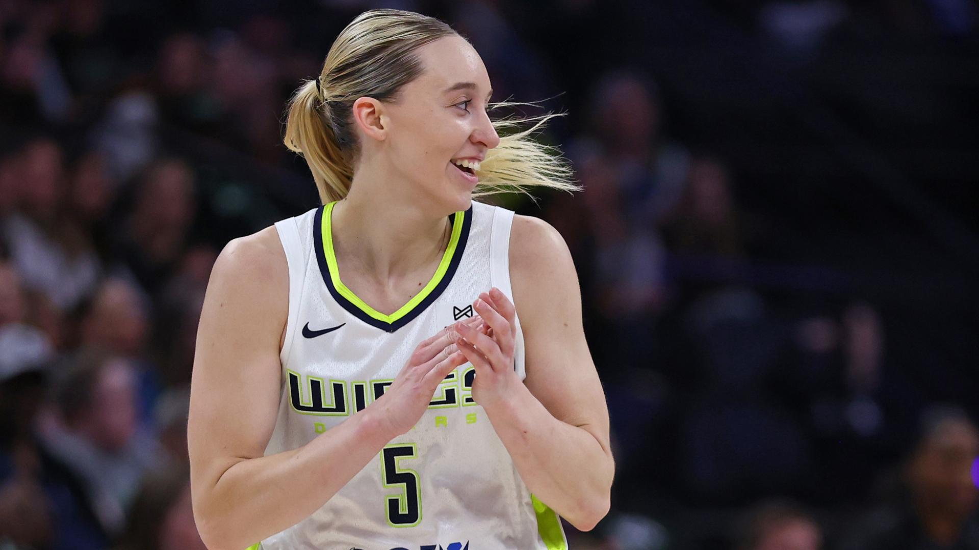 Paige Bueckers splashes 3 for first basket in Minnesota homecoming