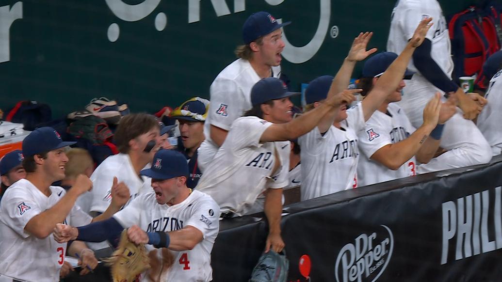Arizona hits both foul poles on back-to-back jacks
